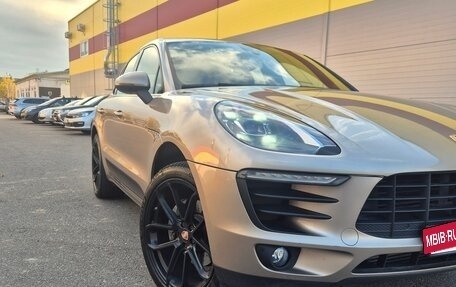 Porsche Macan I рестайлинг, 2017 год, 3 450 000 рублей, 2 фотография