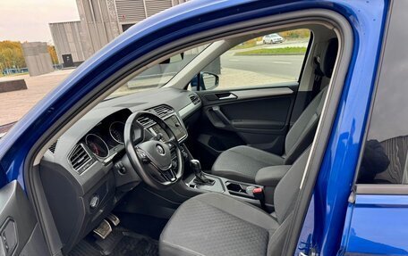 Volkswagen Tiguan II, 2020 год, 1 875 000 рублей, 7 фотография