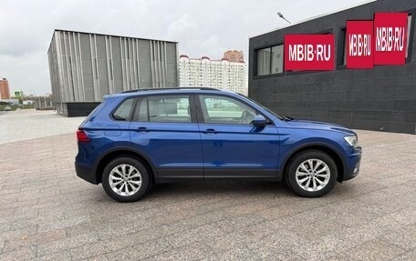 Volkswagen Tiguan II, 2020 год, 1 875 000 рублей, 4 фотография