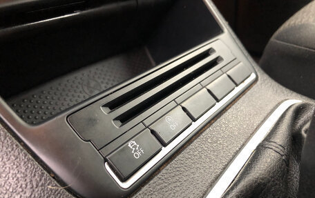 Volkswagen Tiguan I, 2013 год, 930 000 рублей, 14 фотография