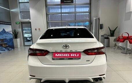 Toyota Camry, 2021 год, 2 689 000 рублей, 5 фотография