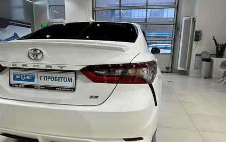 Toyota Camry, 2021 год, 2 689 000 рублей, 10 фотография