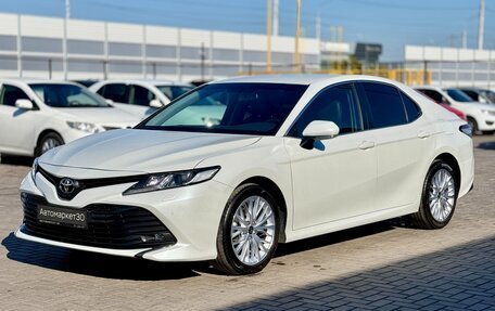 Toyota Camry, 2020 год, 2 999 990 рублей, 3 фотография