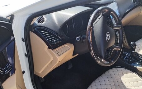 Hyundai Grandeur, 2011 год, 1 270 000 рублей, 17 фотография