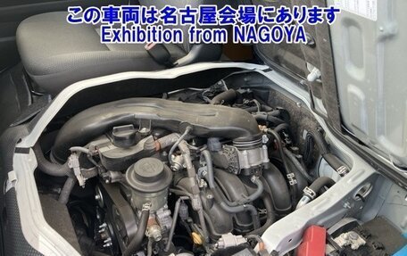 Toyota HiAce H200, 2022 год, 2 095 000 рублей, 12 фотография