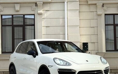 Porsche Cayenne III, 2011 год, 2 250 000 рублей, 1 фотография