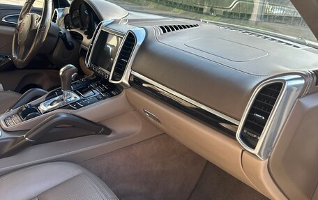 Porsche Cayenne III, 2011 год, 2 250 000 рублей, 11 фотография