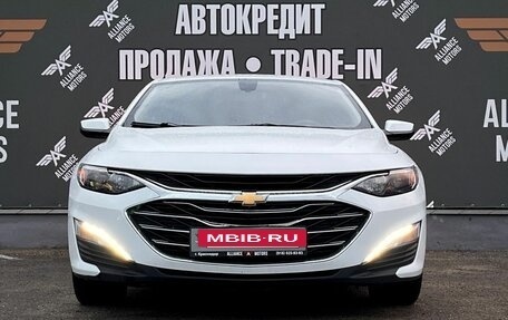 Chevrolet Malibu IX, 2019 год, 1 530 000 рублей, 2 фотография