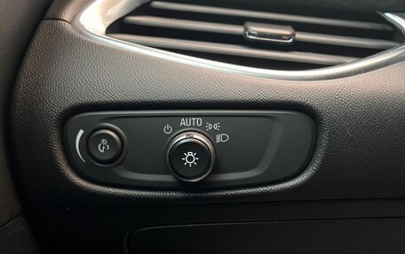 Chevrolet Malibu IX, 2019 год, 1 530 000 рублей, 25 фотография