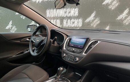 Chevrolet Malibu IX, 2019 год, 1 530 000 рублей, 29 фотография