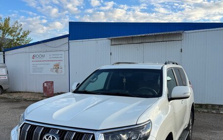 Toyota Land Cruiser Prado 150 рестайлинг 2, 2018 год, 4 900 000 рублей, 1 фотография