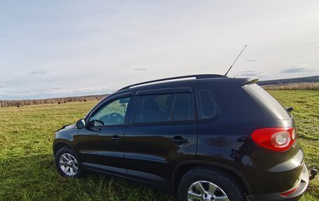 Volkswagen Tiguan I, 2010 год, 1 250 000 рублей, 3 фотография