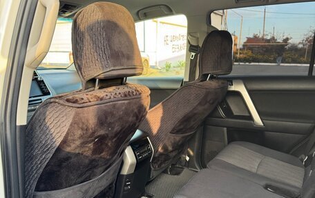 Toyota Land Cruiser Prado 150 рестайлинг 2, 2018 год, 4 900 000 рублей, 10 фотография
