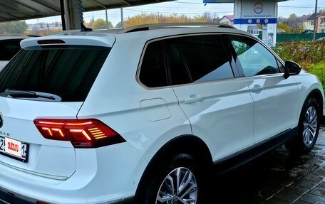 Volkswagen Tiguan II, 2021 год, 2 800 000 рублей, 4 фотография