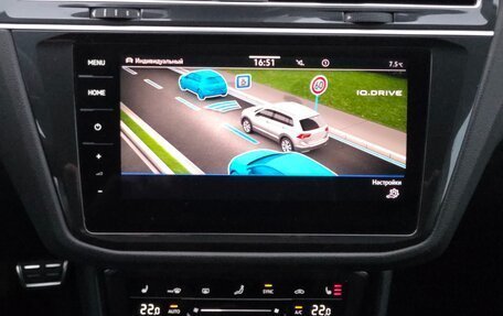 Volkswagen Tiguan II, 2021 год, 2 800 000 рублей, 31 фотография