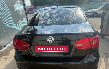Volkswagen Jetta VI, 2013 год, 850 000 рублей, 5 фотография