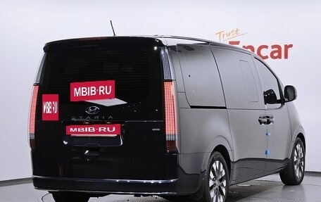 Hyundai Staria, 2021 год, 4 120 000 рублей, 2 фотография