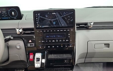 Hyundai Staria, 2021 год, 4 120 000 рублей, 16 фотография