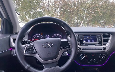 Hyundai Solaris II рестайлинг, 2020 год, 1 000 000 рублей, 8 фотография