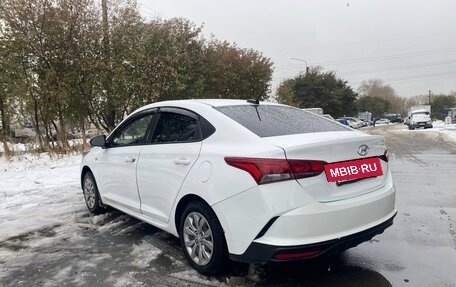 Hyundai Solaris II рестайлинг, 2020 год, 1 000 000 рублей, 5 фотография