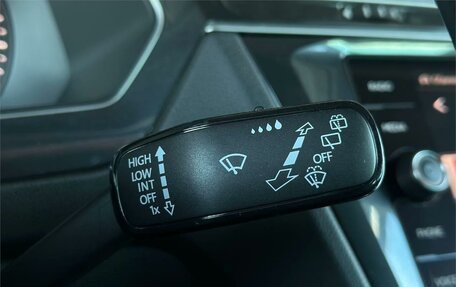 Volkswagen Tiguan II, 2018 год, 2 590 000 рублей, 27 фотография