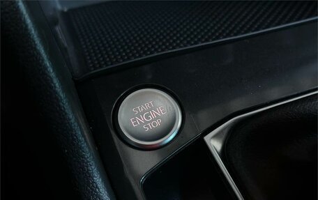 Volkswagen Tiguan II, 2018 год, 2 590 000 рублей, 25 фотография