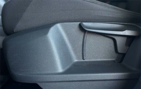 Volkswagen Tiguan II, 2018 год, 2 590 000 рублей, 30 фотография