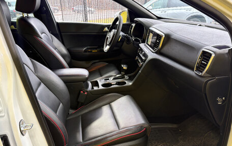 KIA Sportage IV рестайлинг, 2018 год, 2 290 000 рублей, 13 фотография