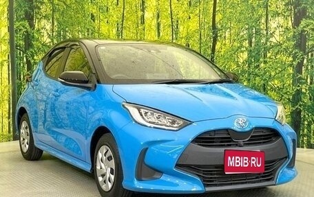 Toyota Yaris, 2022 год, 888 000 рублей, 1 фотография