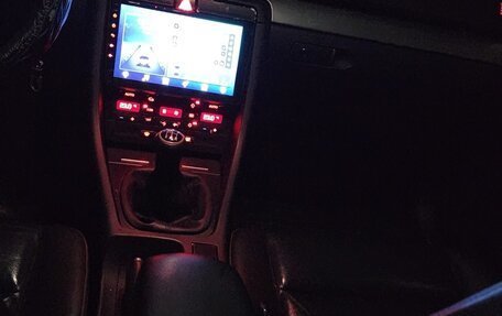 Audi A4, 2002 год, 750 000 рублей, 7 фотография