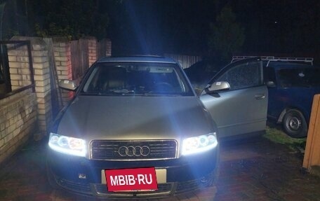 Audi A4, 2002 год, 750 000 рублей, 11 фотография