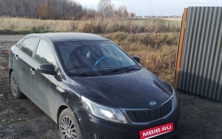KIA Rio III рестайлинг, 2013 год, 750 000 рублей, 2 фотография