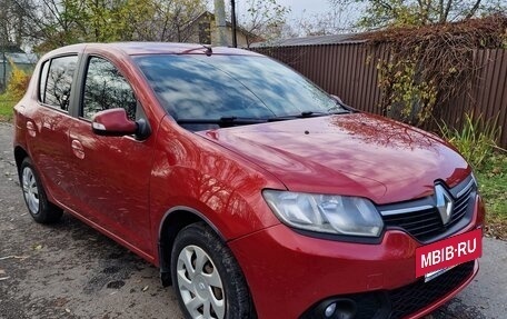 Renault Sandero II рестайлинг, 2016 год, 646 000 рублей, 3 фотография