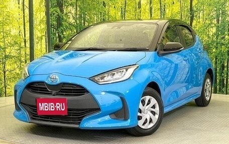 Toyota Yaris, 2022 год, 888 000 рублей, 3 фотография