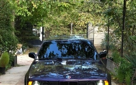 BMW 5 серия, 1990 год, 550 000 рублей, 1 фотография