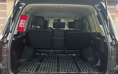 Toyota Land Cruiser 200, 2015 год, 4 150 000 рублей, 2 фотография