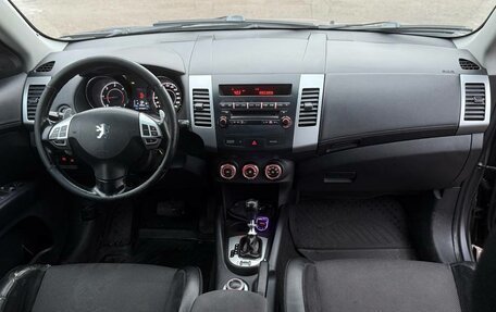 Peugeot 4007, 2010 год, 700 000 рублей, 16 фотография