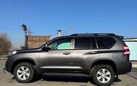 Toyota Land Cruiser Prado 150 рестайлинг 2, 2014 год, 3 000 000 рублей, 2 фотография