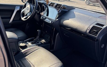 Toyota Land Cruiser Prado 150 рестайлинг 2, 2014 год, 3 000 000 рублей, 5 фотография