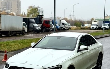 Mercedes-Benz E-Класс, 2021 год, 4 940 000 рублей, 2 фотография