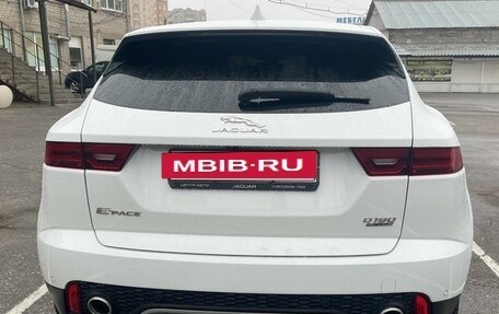 Jaguar E-Pace, 2018 год, 2 850 000 рублей, 3 фотография