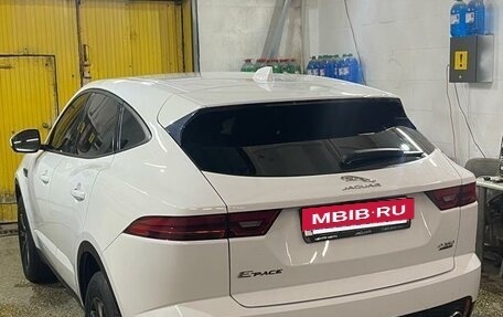 Jaguar E-Pace, 2018 год, 2 850 000 рублей, 16 фотография