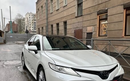 Toyota Camry, 2020 год, 3 425 000 рублей, 1 фотография