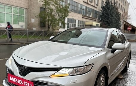 Toyota Camry, 2020 год, 3 425 000 рублей, 3 фотография
