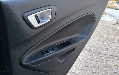 Ford Fiesta, 2016 год, 970 000 рублей, 9 фотография