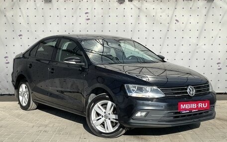 Volkswagen Jetta VI, 2016 год, 1 200 000 рублей, 2 фотография
