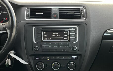 Volkswagen Jetta VI, 2016 год, 1 200 000 рублей, 17 фотография