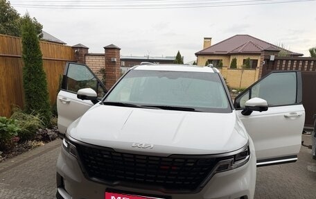 KIA Carnival, 2022 год, 5 700 000 рублей, 1 фотография