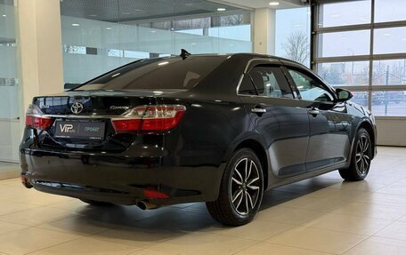 Toyota Camry, 2017 год, 2 185 000 рублей, 6 фотография