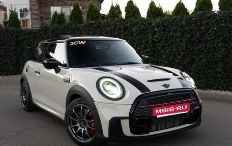 MINI Hatch, 2021 год, 4 000 000 рублей, 8 фотография